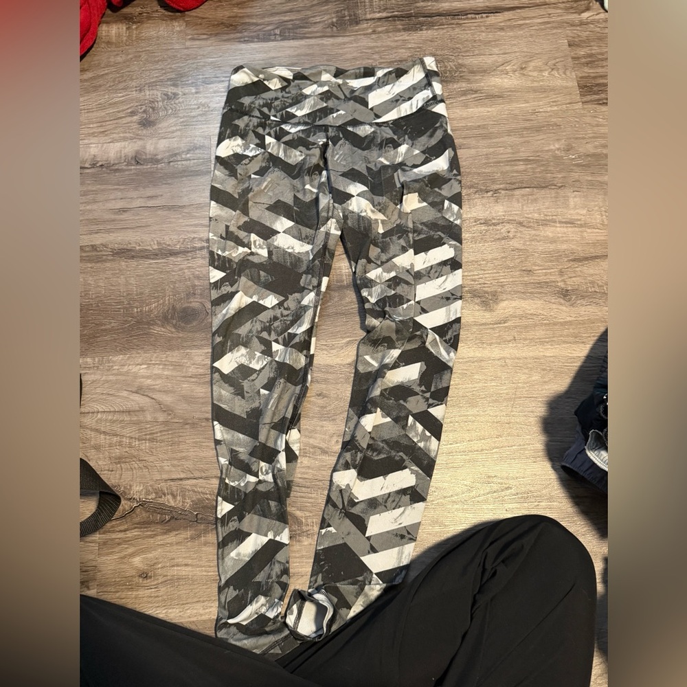 Old Navy Black and Gray Leggings
